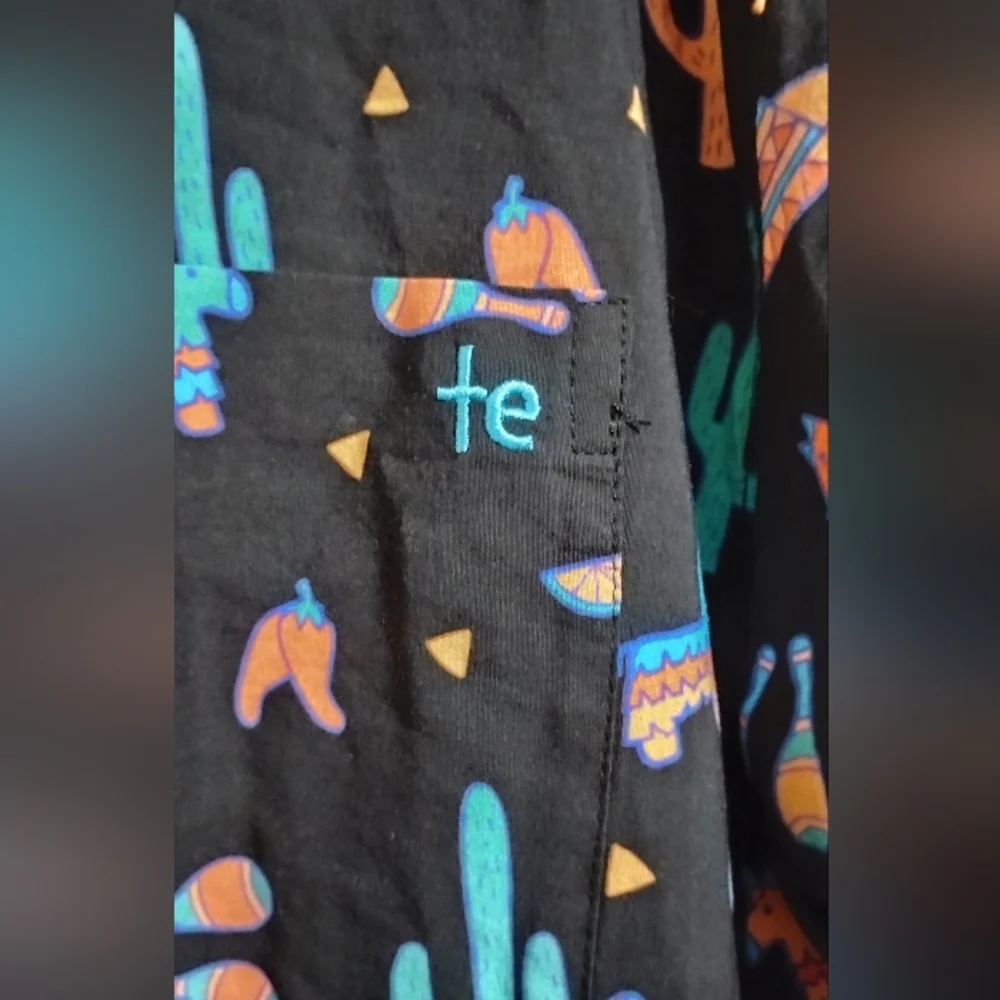 Tipsy Elves Shirt Mens Midnight Fiesta Hawaiian Pinata Cactus zise XL - Picture 16 of 16